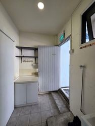 Sims Avenue (D14), Shop House #586030791